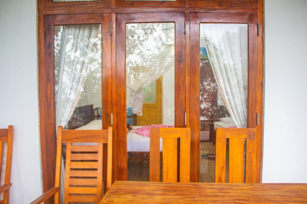 Amado Homestay Ella Exteriör bild