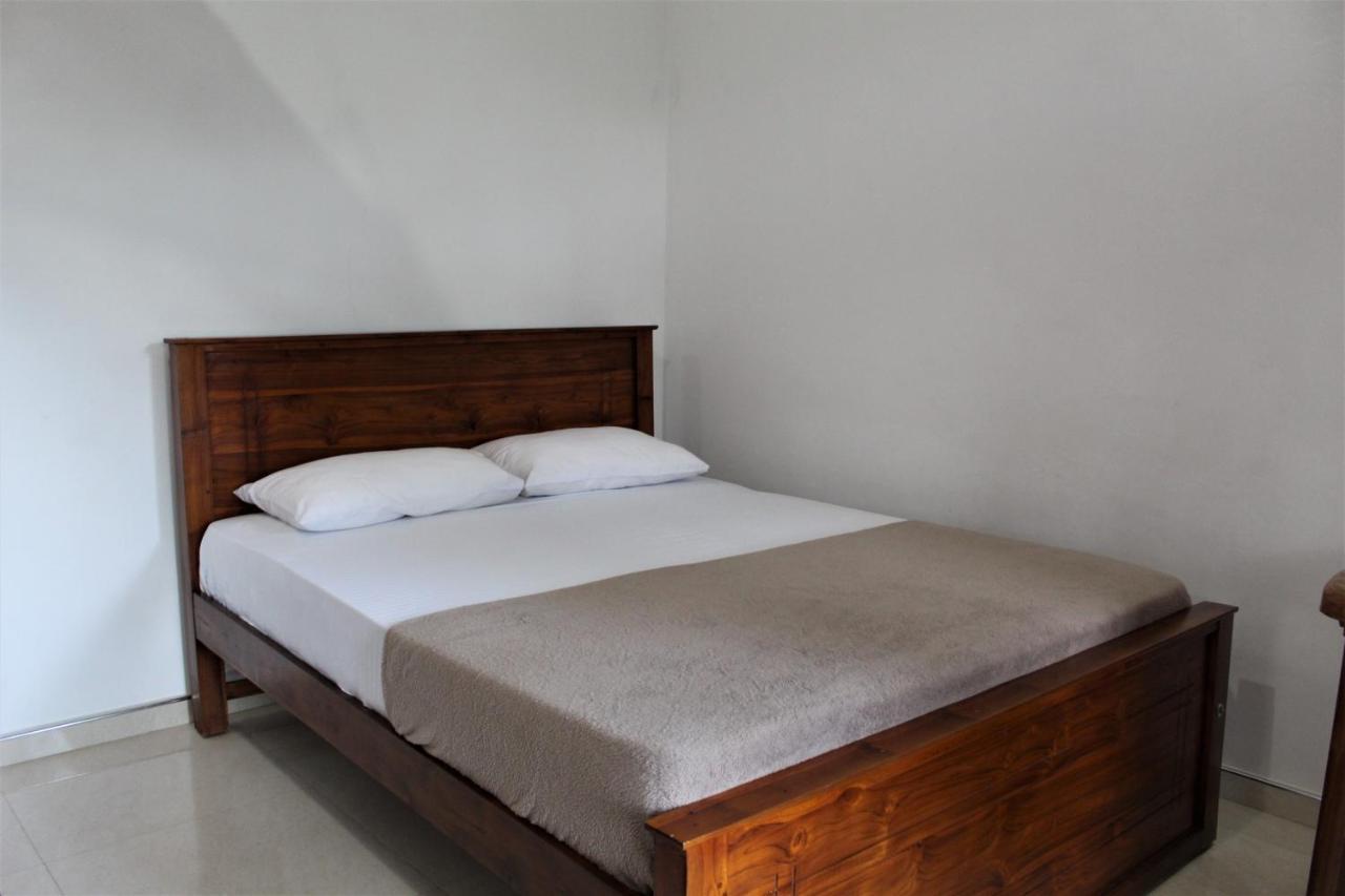 Amado Homestay Ella Exteriör bild